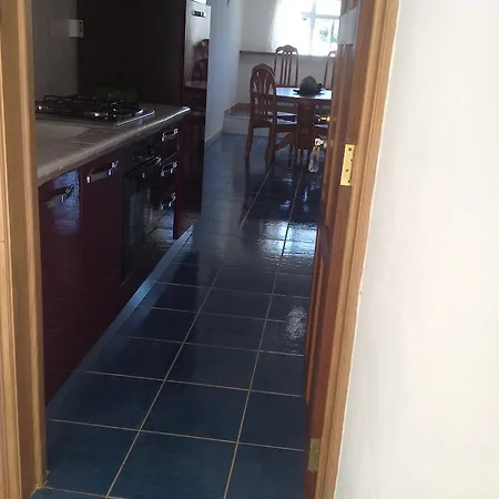 Cavern Apartments Baie Sainte Anne Room photo